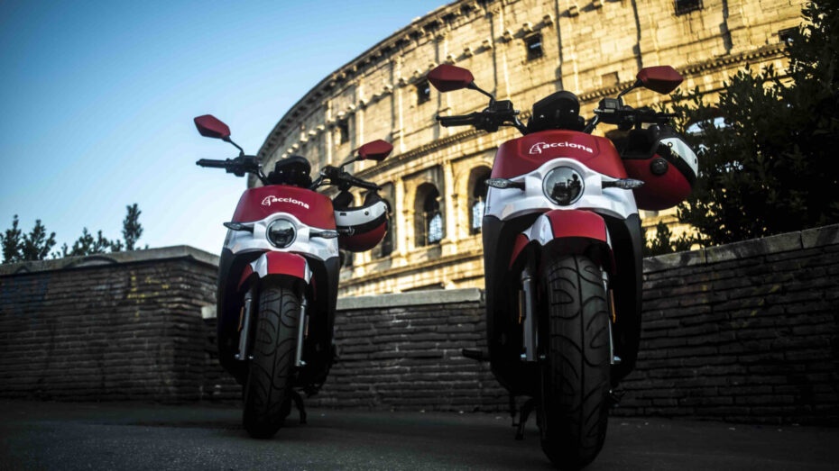 Lo scooter sharing di Acciona sbarca a Roma