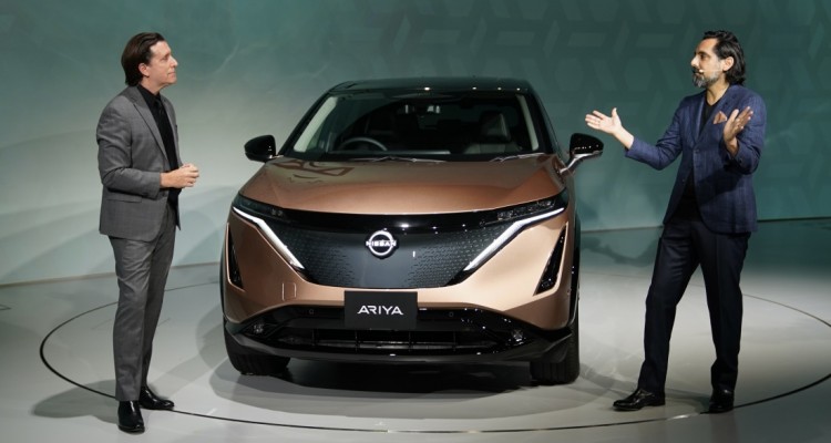 Nissan inizia una nuova era con Ariya, crossover coupé 100% elettrico