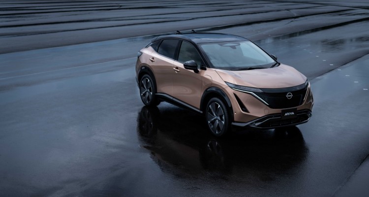 Ariya: il crossover coupé 100% elettrico di Nissan 