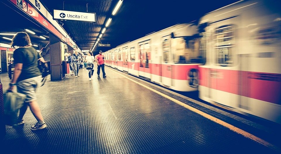 Trasporti, oggi sciopero nazionale di 4 ore: la situazione a Milano e Napoli