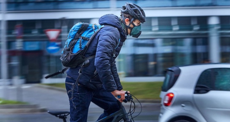 Da Narvalo arriva la mascherina che protegge i ciclisti urbani