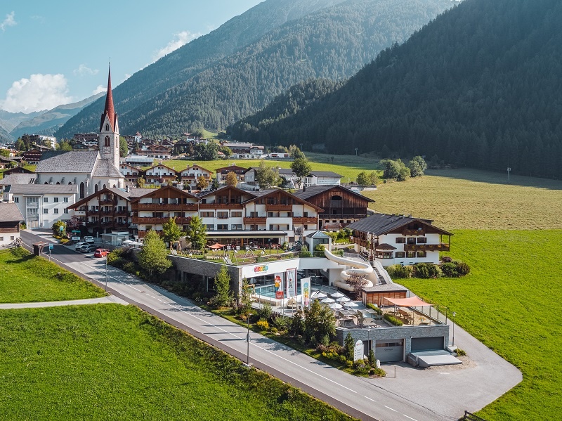  Familienhotels Südtirol: esplorazioni e avventure per i piccoli ospiti degli hotel Huber e Biancaneve