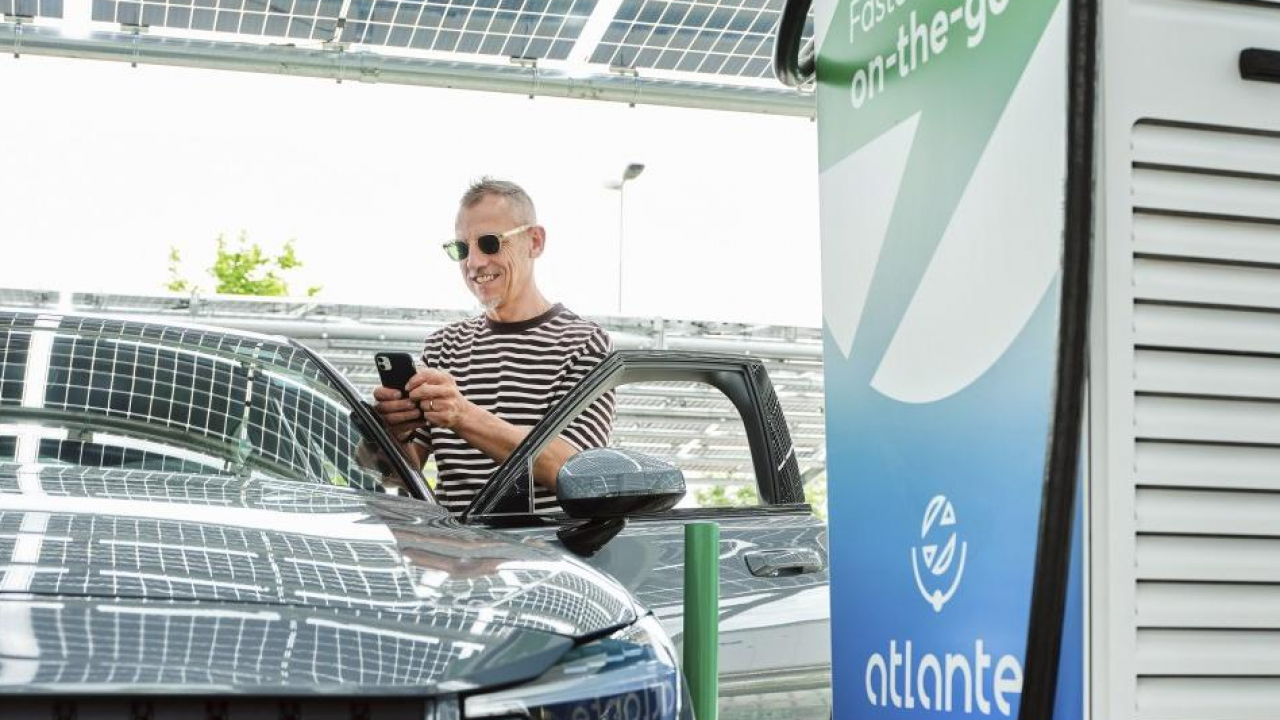 Atlante e Telepass insieme per la ricarica rapida dei veicoli elettrici in Italia