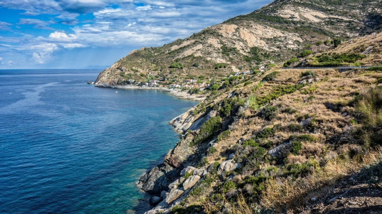 Isola d'Elba: obiettivo indipendenza energetica grazie alla Comunità Energetica Rinnovabile